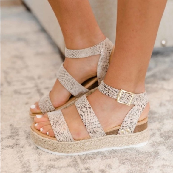 HP BEST IN SHOES Snake print espadrille sandal - Picture 2 of 6